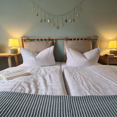Neu Eingerichtetes Apartment #1 Mit Wlan !Sauna & Hot Tub Zubuchbar! Зенфтенберг Экстерьер фото
