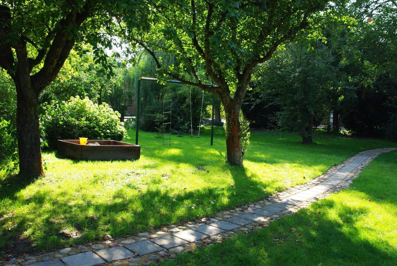 Neu Eingerichtetes Apartment #1 Mit Wlan !Sauna & Hot Tub Zubuchbar! Зенфтенберг Экстерьер фото