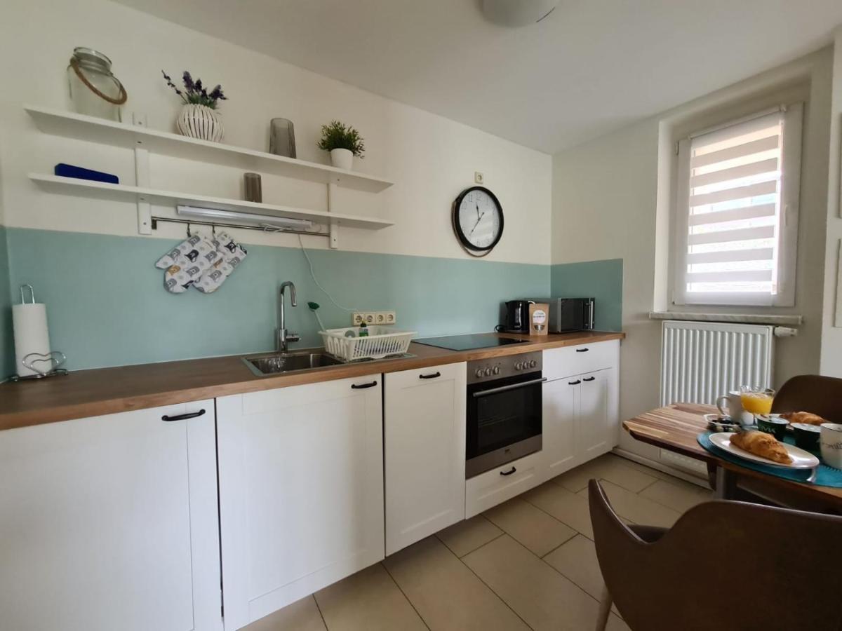 Neu Eingerichtetes Apartment #1 Mit Wlan !Sauna & Hot Tub Zubuchbar! Зенфтенберг Экстерьер фото