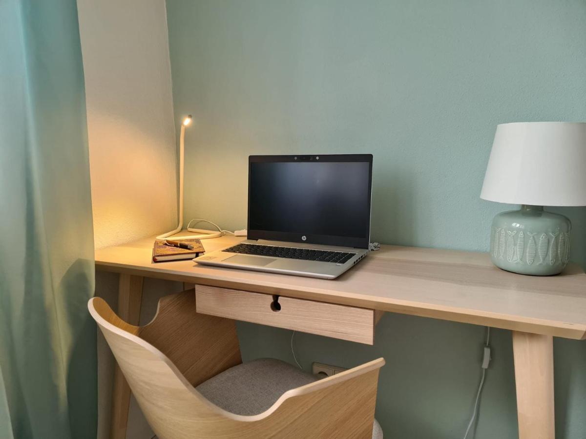Neu Eingerichtetes Apartment #1 Mit Wlan !Sauna & Hot Tub Zubuchbar! Зенфтенберг Экстерьер фото